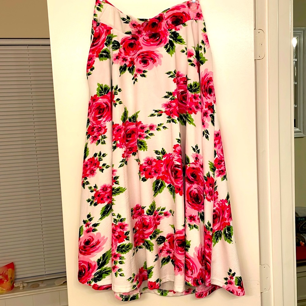 White Mark//White Midi Skirt with Pink Roses//Size XL